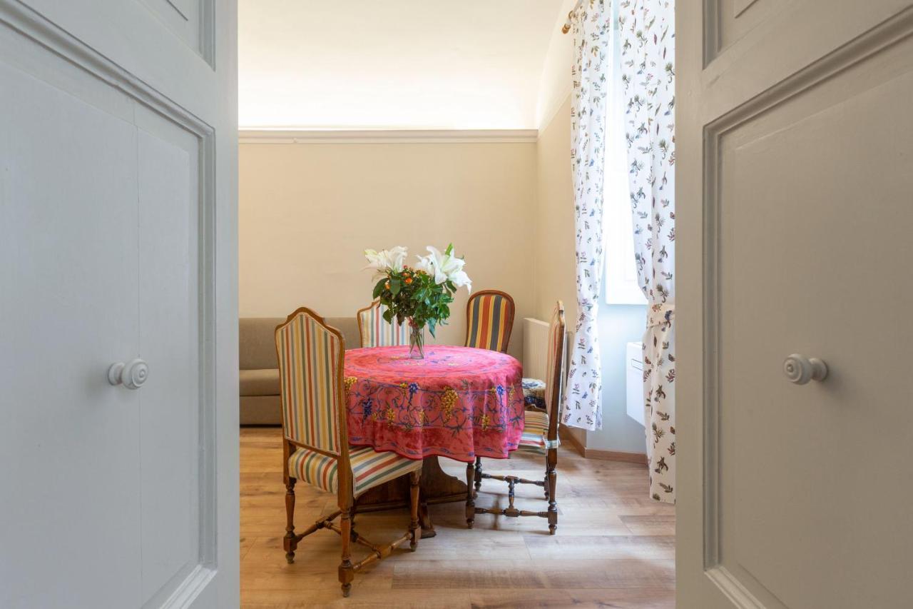 Apartment Vespucci- Quite Historic Palace Florence Exterior photo
